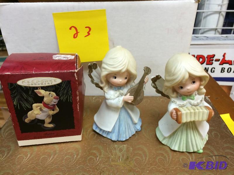 2 Homco Collectible Porcelain Angels #5504 an...