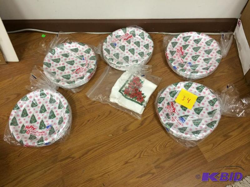 Christmas plates &amp napkins...