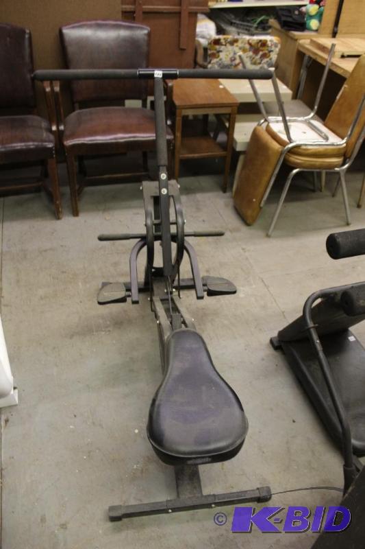 lot 102 image: Exercise Machine ...