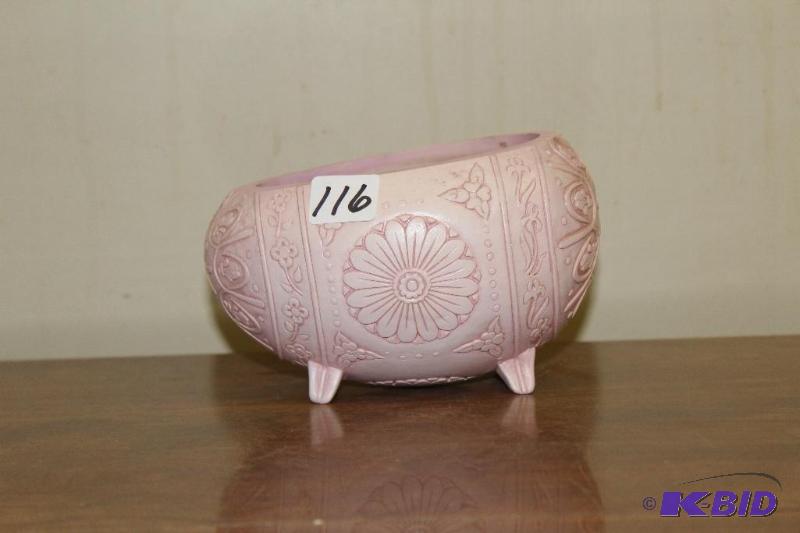 lot 116 image: Carved Egg Shaped Pink Egg Thing ...