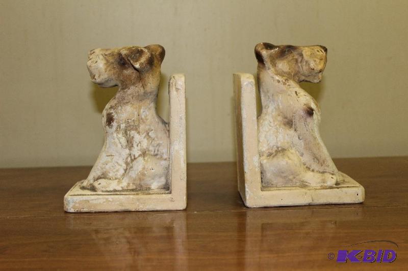 lot 121 image: Vintage Dog Book Ends...