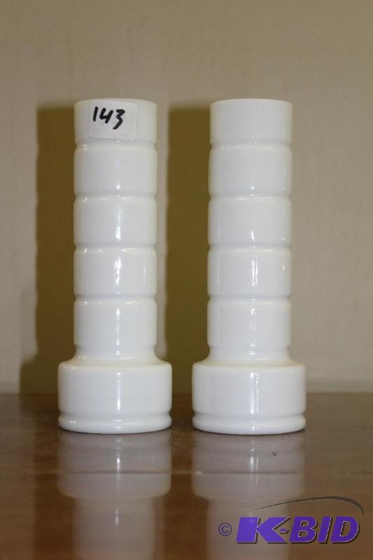 lot 143 image: Set of Retro Milk Glass Vases ...