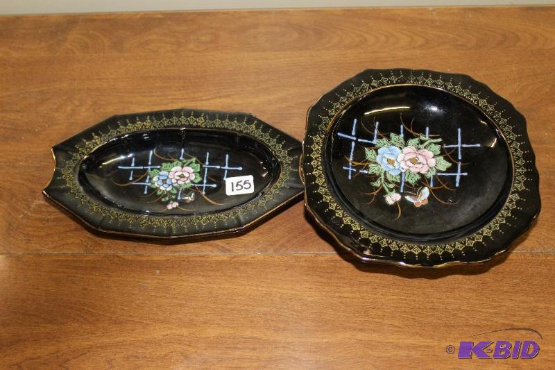 lot 155 image: Vintage Hand Painted Japanese Decorative Porc...