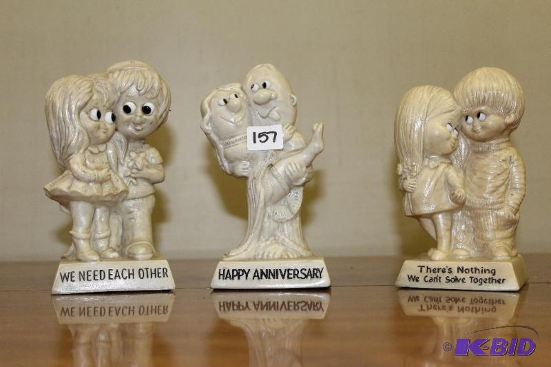 lot 157 image: Happy Figurines ...
