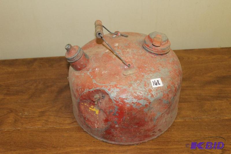 lot 168 image: Vintage Gas Can ...
