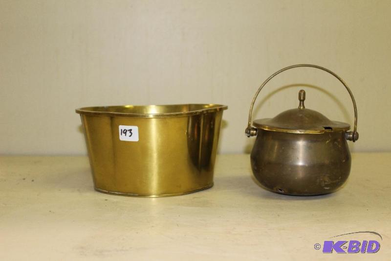 lot 193 image: Bronze Tin Pots ...