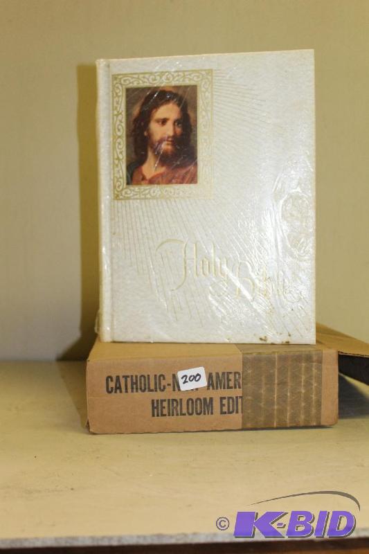 lot 200 image: NOS Catholic Bible&nbsp1972 - 1973 Heirloom ...