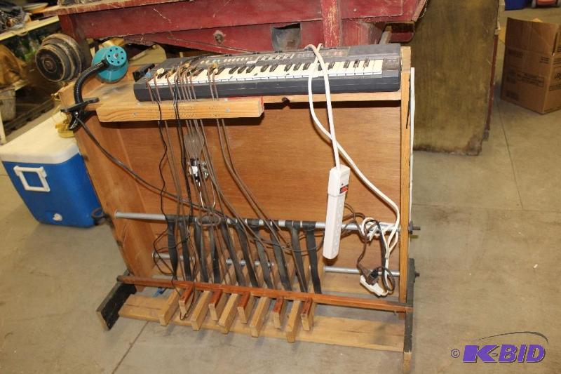 lot 21 image: One Man Band Set   Set up so your feet c...