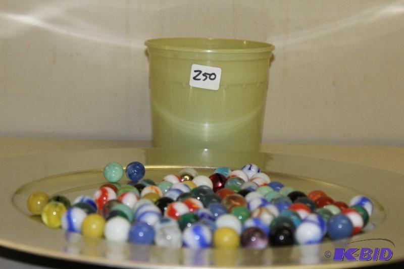 lot 250 image: Lot of Vintage Marbles ...