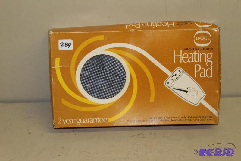 lot 284 image: NOS Heating Pad ...