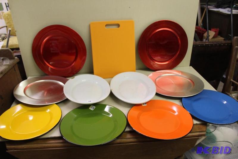 lot 286 image: Selection of Serving Platters ...