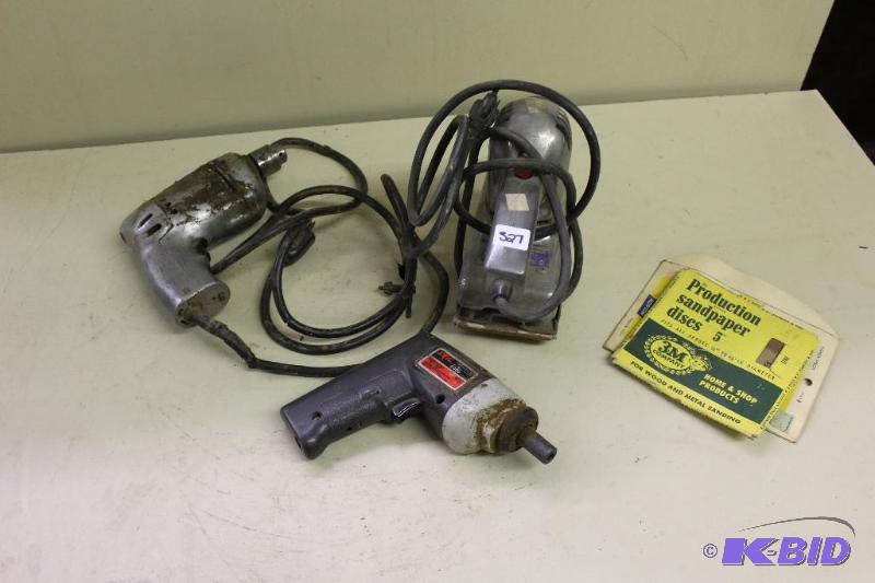 lot 327 image: Assorted Power Tools ...