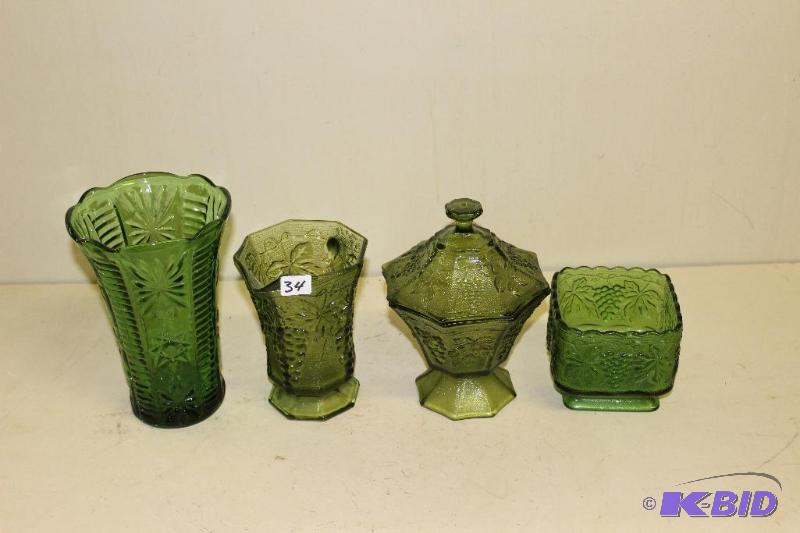 lot 34 image: Collection of Vintage Green Glassware ...