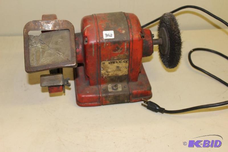 lot 342 image: Bench Grinder   Works as it Should ...