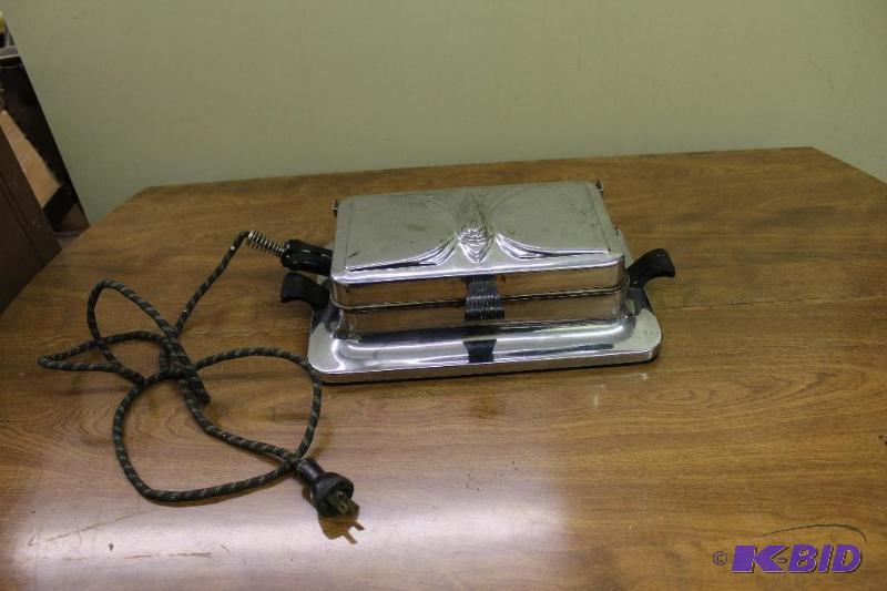 lot 37 image: Waffle Maker  Tested and appears to work corr...