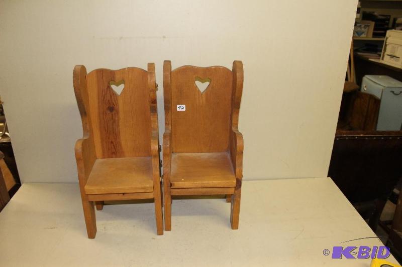 lot 42 image: 2 Doll Chairs ...