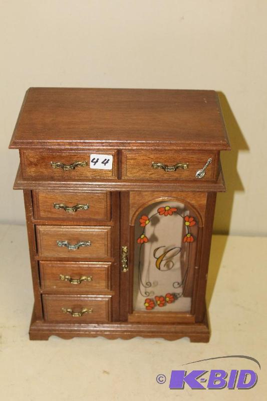 lot 44 image: Jewelry Cabinet ...