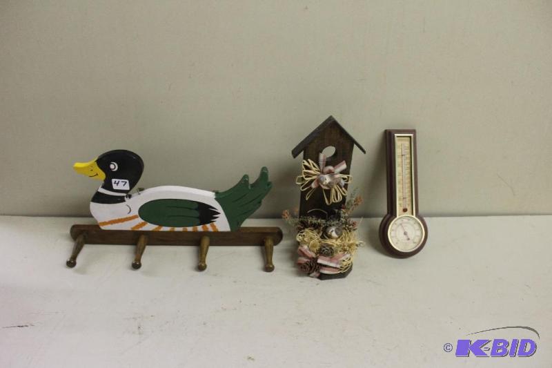lot 47 image: Assorted Decorative&nbspItems...
