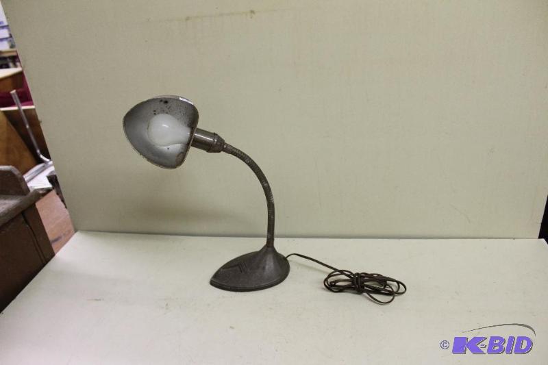 lot 54 image: Vintage Lamp  Needs new switch...