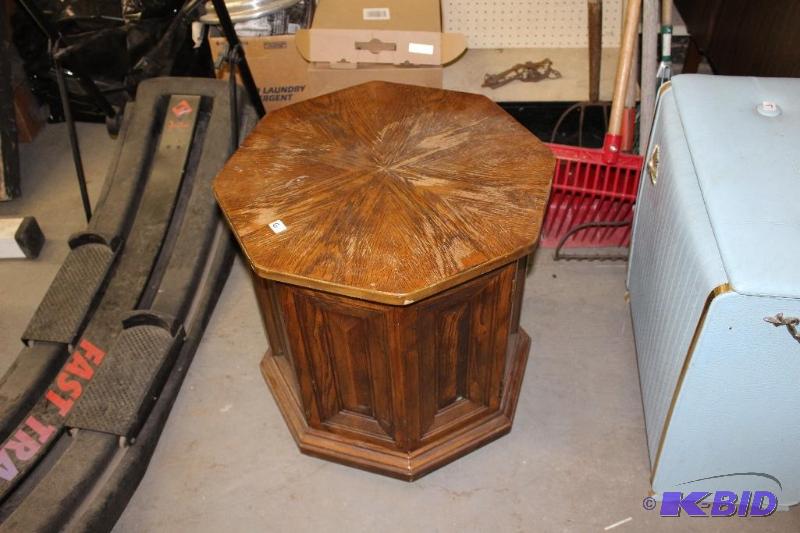 lot 6 image: Octagon&nbspWood End Table ...