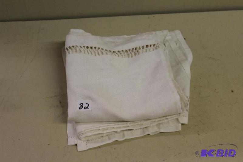 lot 82 image: Tablecloths ...
