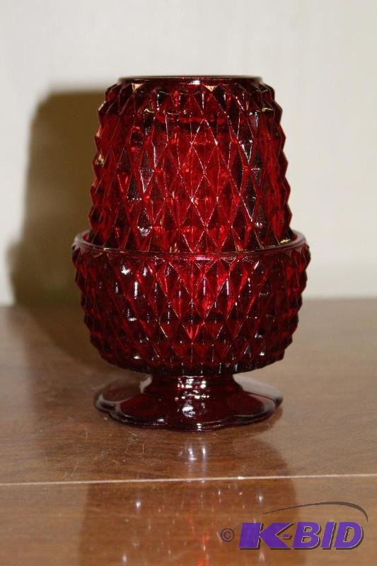 lot 89 image: Glass Decorative&nbspCandle Holder   NI...