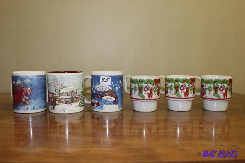 lot 95 image: Holiday Mugs ...