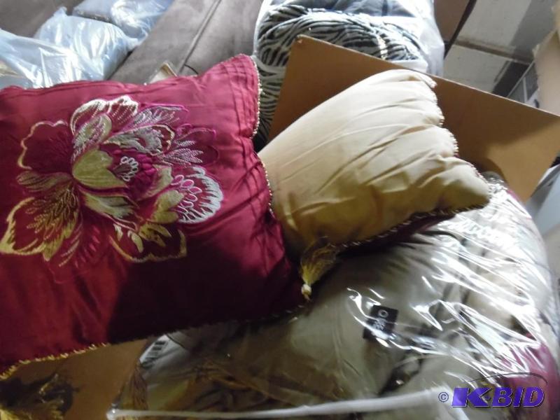 Queen Comforter set