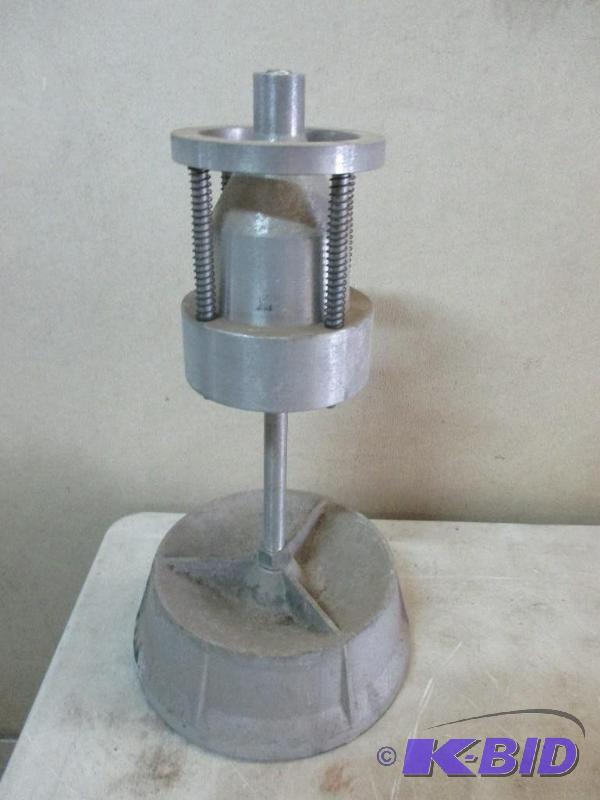 lot 10 image: bubble balancer...