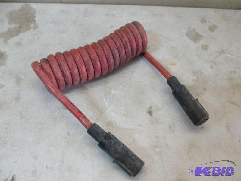 lot 26 image: Semi style wiring cord...