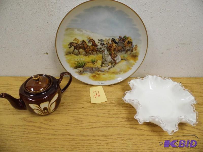 North Dakota Plate & Fenton Bowl