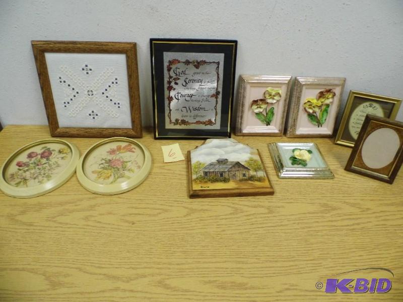 Vintage Pictures & Wall Hangings