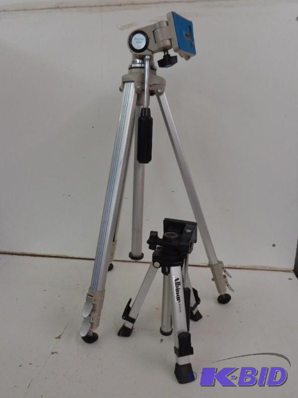 lot 28 image: Tri-Pods   One Large 65-7-3   No. 5397 C...
