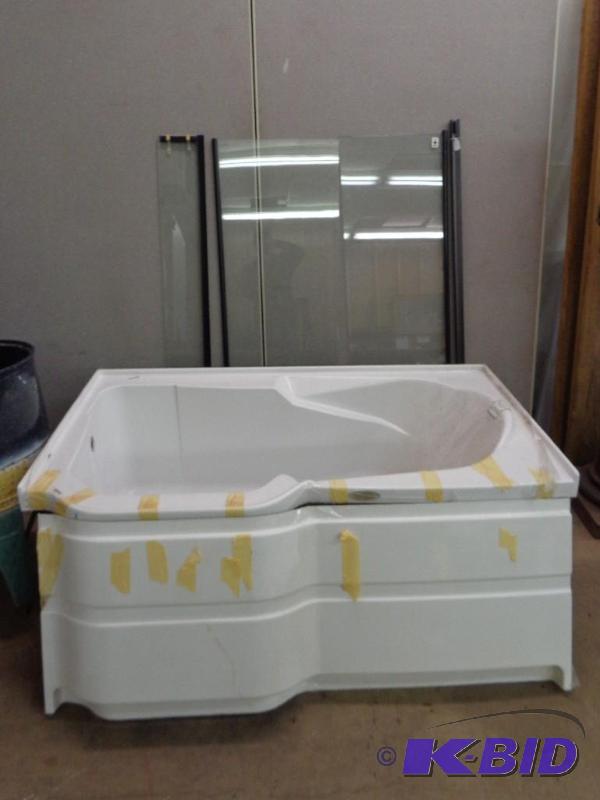 lot 3 image: Bathtub Basin   Fiberglass  Maximizer by Manh...