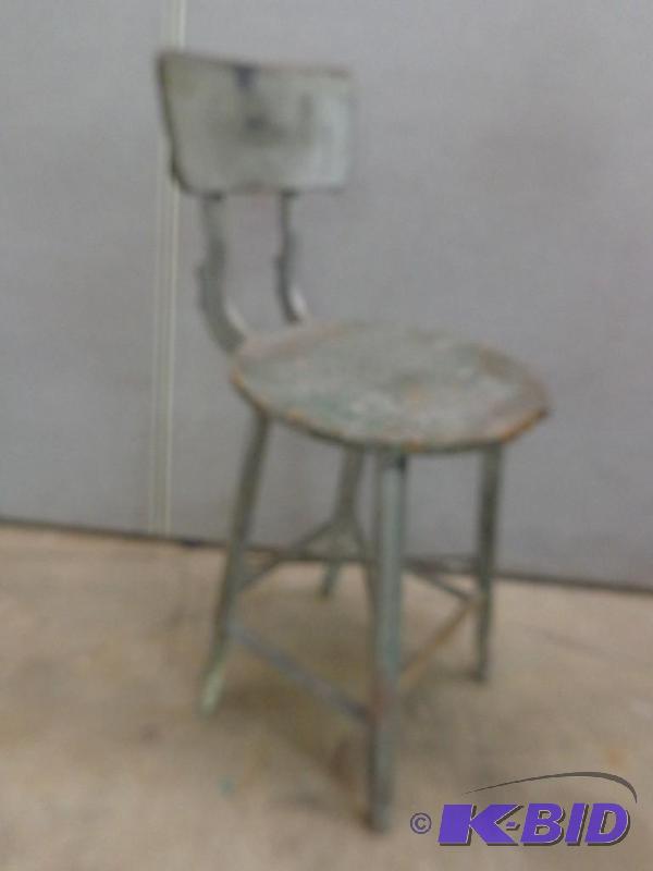 lot 5 image: Work Shop Chair   Round Wood Seat  Metal Fram...