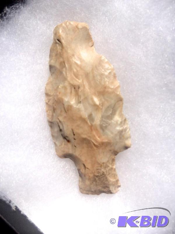 lot 7 image: Paleolithic arrow head large