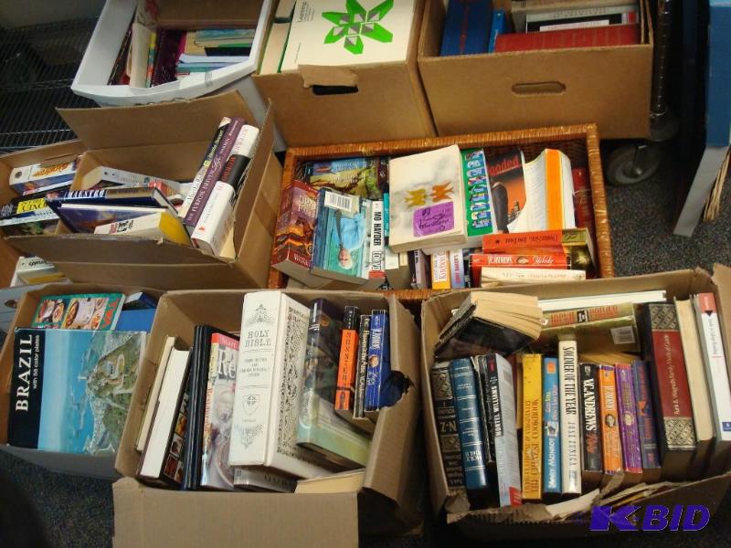 lot 103 image: Huge Lot Of Books, Mixed Titles And Subjects,...