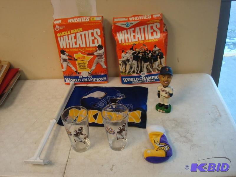 lot 138 image: Lot Of Minnesota Sports Items, Some May Show ...