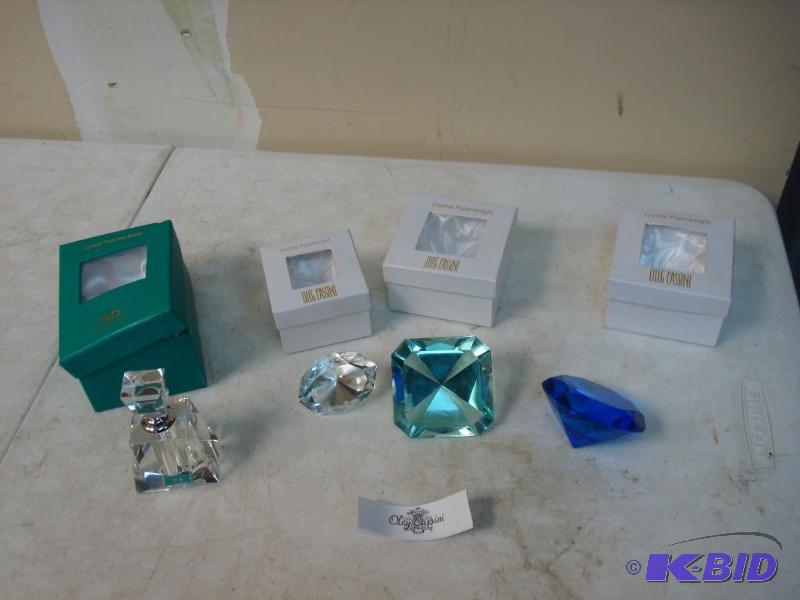 lot 15 image: Lot Of Crystal Paper Weights And Crystal Perf...
