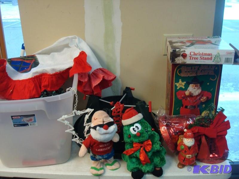 lot 86 image: Lot of Christmas Items, Tree Stand, Lights...