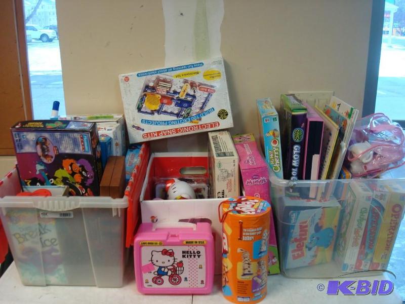 lot 91 image: Lot Of Kids Items, Games, Toys...