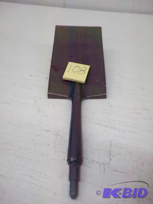 lot 108 image: Square nose shovel head
