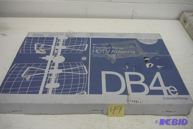 lot 49 image: Antennas Direct DB4E Antenna