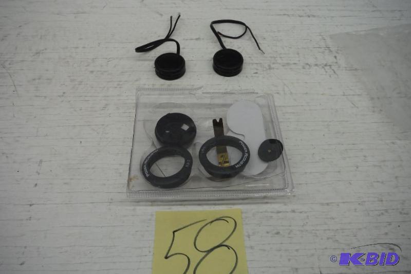 lot 58 image: Power Acoustik NB-2 200-Watt 3-Way Tweeters