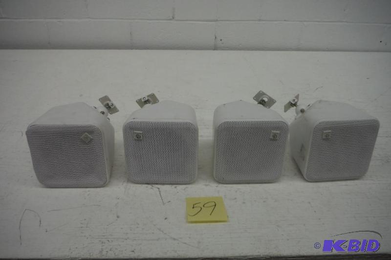 lot 59 image: Lot of four Boston Acoustics SOUNDWARE 4.5-Inch IndoorOutdoor Coaxial Speakers (White)