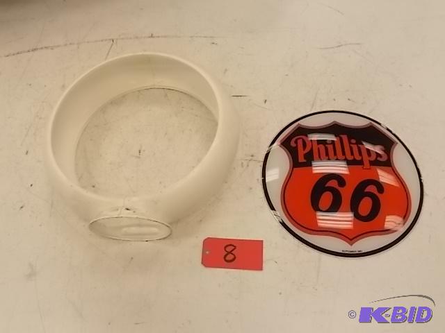 lot 8 image: Gas Pump Globe with (1) Phillips 66 Glass Fac...