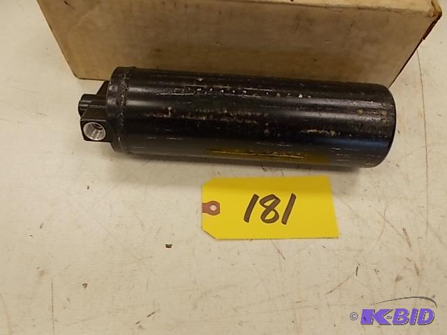 lot 181 image: 1963 Chev. Air Cond. Receiver Dryer, NOS...