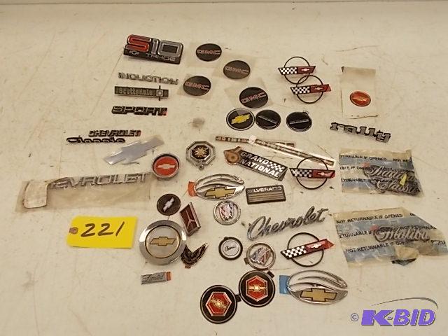 lot 221 image: Asstd Emblems...