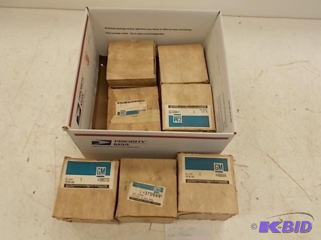 lot 233 image: (7) Asstd GM Pistons, NOS...