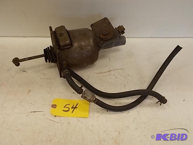 lot 54 image: 1955-57 Chev. Master Cylinder...